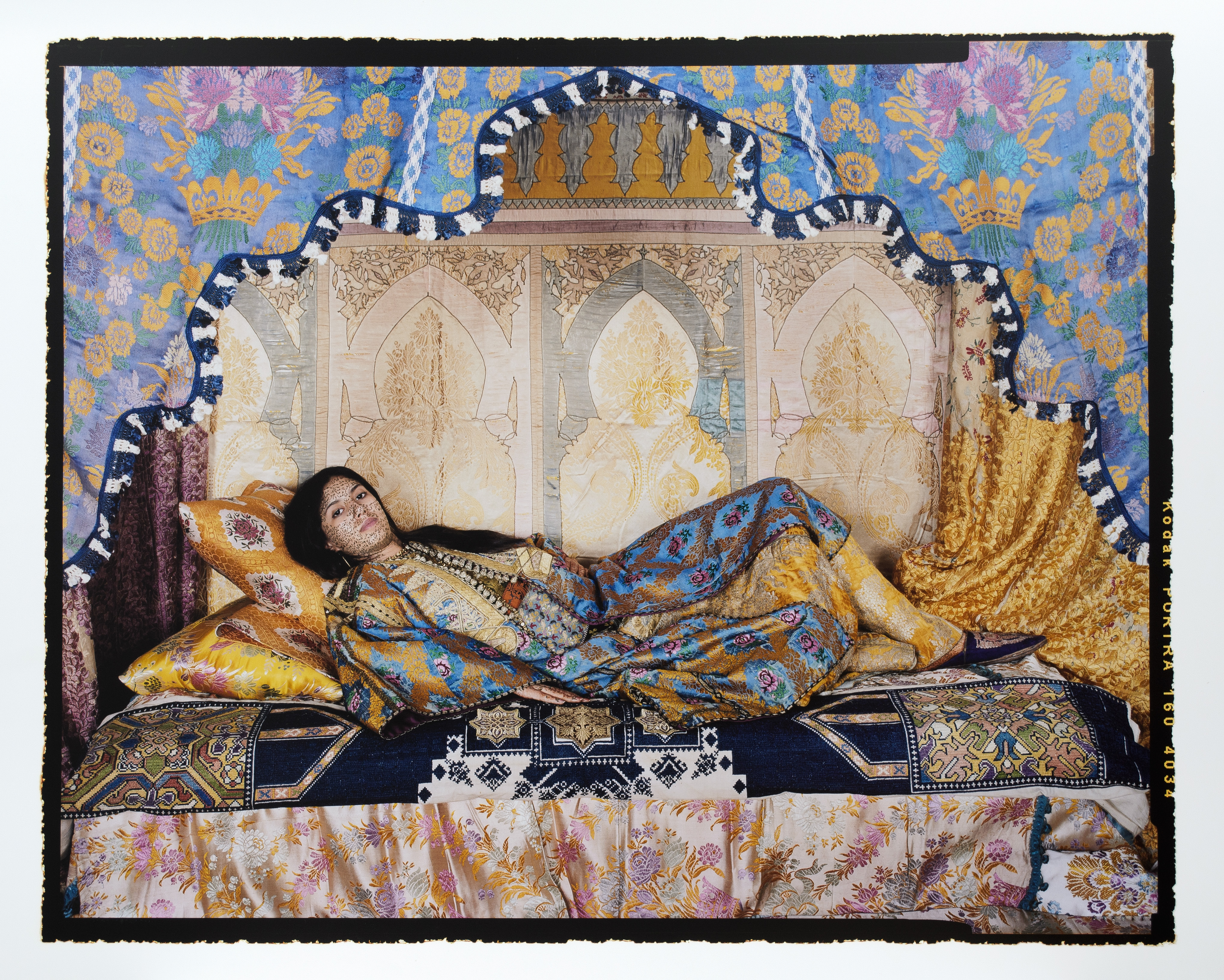 LALLA ESSAYDI Harem Revisited nr. 45 2013 Courtesy Edwynn Houk Gallery New York