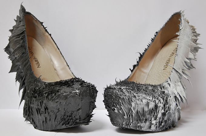 jolan van der wiel iris van herpen magnetic shoe