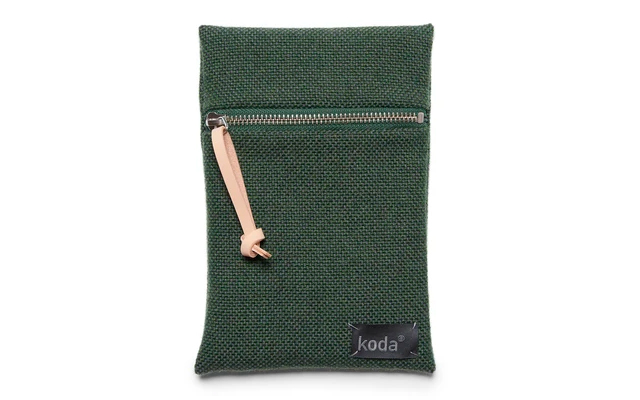 mosgroen etui mini iep koda duurzaam geproduceerd in Nederland 
