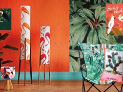 2016 kalender van Violette, lampen van Retro Print Revival, stoel van Pierre Frey, kussen van Pillow & Pocket, behang van anewall