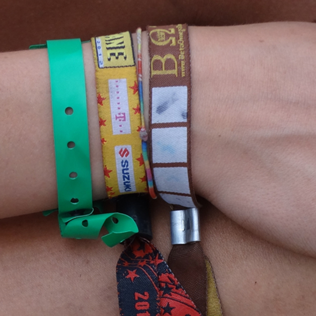 zomer souvenir polsbandjes festival